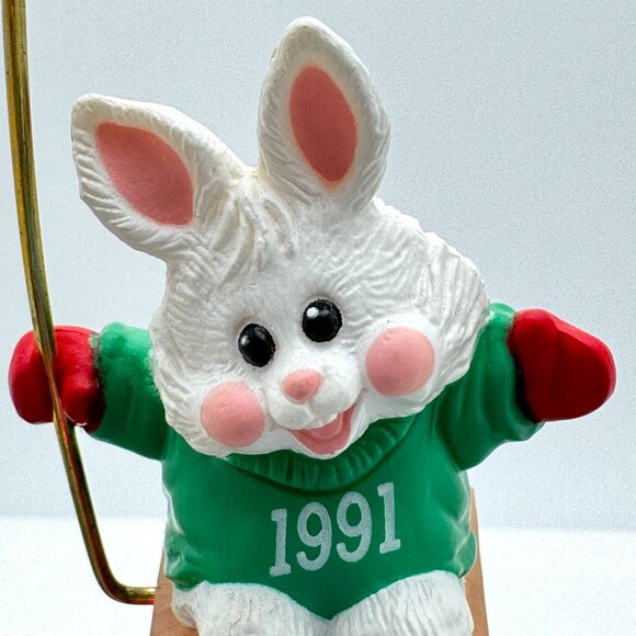 Hallmark 1991 Keepsake Ornament Ski Lift Bunny Handcrafted Julia Lee QX5447 - Picture 1 of 14